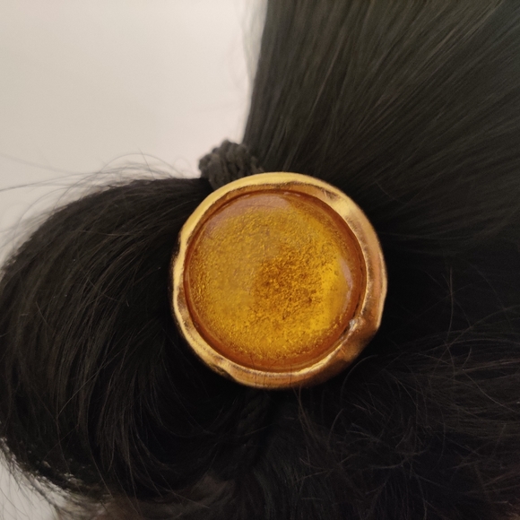 Rare Biche de Bere Poured Glass Hair Accessory - Picture 9 of 15